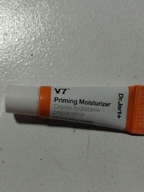 Dr. Jart+ V7 Priming Moisturizer -